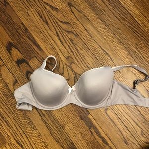 VS | Body by Victoria | 32DDD